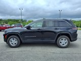 Used 2023 Jeep Grand Cherokee Laredo w/ Luxury Tech Group I image 2