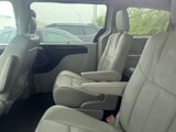 Used 2013 Chrysler Town & Country Limited image 5