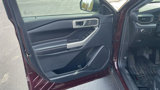 Used 2022 Ford Explorer XLT w/ Equipment Group 202A image 5