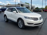 Used 2016 Lincoln MKX Reserve w/ Driver Assistance Package image 2