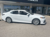 Used 2022 Toyota Camry LE image 2