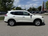 Used 2015 Nissan Rogue SV image 5