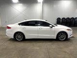 Used 2017 Ford Fusion SE image 2