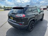 Used 2023 Jeep Cherokee Altitude Lux image 5