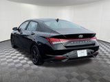 Used 2023 Hyundai Elantra SEL image 4