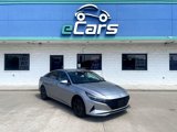 Used 2022 Hyundai Elantra SEL w/ Convenience Package image 2