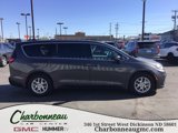Used 2023 Chrysler Pacifica Touring-L image 6