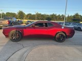 Used 2017 Dodge Challenger SXT image 5