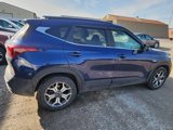 Used 2022 Kia Seltos EX image 2