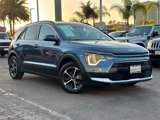 Used 2023 Kia Niro EX image 2