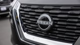 Used 2023 Nissan Rogue SV image 3