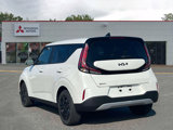 Used 2023 Kia Soul LX image 4