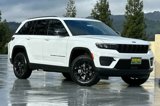 New 2025 Jeep Grand Cherokee Altitude image 2