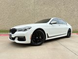 Used 2017 BMW 750i image 2