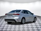 Used 2022 Toyota Corolla LE image 3