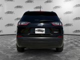 Used 2019 Jeep Cherokee Latitude w/ Popular Appearance Group image 4