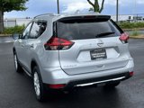 Used 2018 Nissan Rogue SV image 5