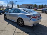 Used 2022 Toyota Camry SE image 5