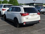 Used 2018 Mitsubishi Outlander LE image 3