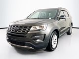 Used 2017 Ford Explorer XLT w/ Equipment Group 202A image 3
