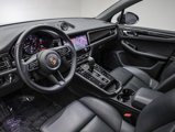 Certified 2023 Porsche Macan image 4