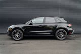 Used 2025 Porsche Macan image 2
