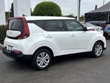 Certified 2022 Kia Soul LX image 3