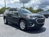 Used 2021 Chevrolet Traverse LT image 2