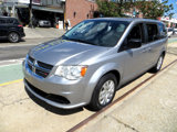 Used 2018 Dodge Grand Caravan SE image 2