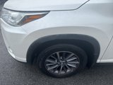 Used 2019 Toyota Highlander XLE image 4