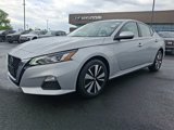 Used 2022 Nissan Altima 2.5 SV w/ SV Premium Package image 3