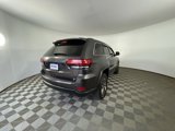 Used 2021 Jeep Grand Cherokee Limited image 3