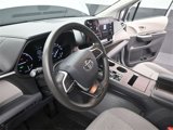 Used 2021 Toyota Sienna LE image 4