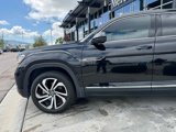 Used 2021 Volkswagen Atlas Cross Sport SEL Premium image 2