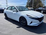 Certified 2022 Hyundai Elantra SEL w/ Convenience Package image 6