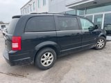 Used 2008 Chrysler Town & Country Touring image 5