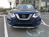 Used 2019 Nissan Rogue SV image 2