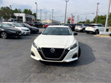 Used 2022 Nissan Altima 2.5 SR image 2