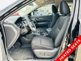 Used 2018 Nissan Rogue SV image 3