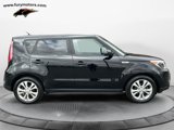 Used 2015 Kia Soul + image 2