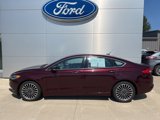Used 2017 Ford Fusion SE w/ Fusion SE Technology Package image 2
