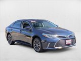 Used 2018 Toyota Avalon XLE Premium image 3