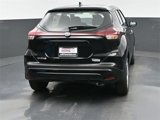 New 2025 Nissan Kicks Play S image 5
