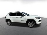 Used 2023 Jeep Compass Latitude image 2