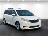Used 2011 Toyota Sienna LE image 2