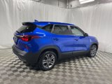 Used 2023 Kia Seltos LX image 3