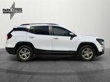 Used 2023 GMC Terrain SLE w/ Driver Convenience Package image 5