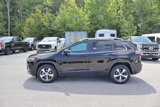 Used 2019 Jeep Cherokee Limited image 3