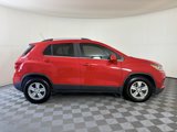 Used 2018 Chevrolet Trax LT image 2