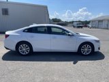 Used 2023 Chevrolet Malibu LT image 2